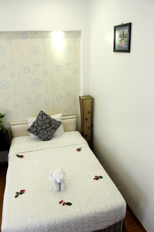 Le Petit Hanoi Hotel Екстер'єр фото