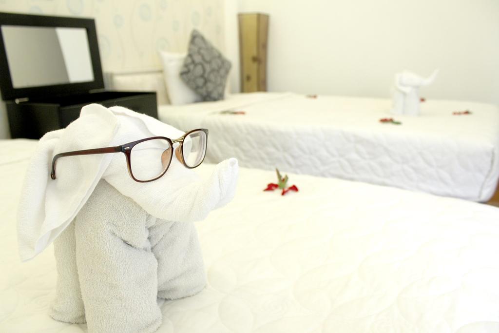 Le Petit Hanoi Hotel Екстер'єр фото
