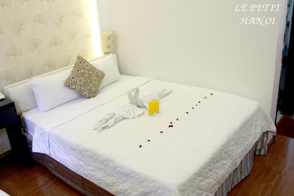 Le Petit Hanoi Hotel Екстер'єр фото