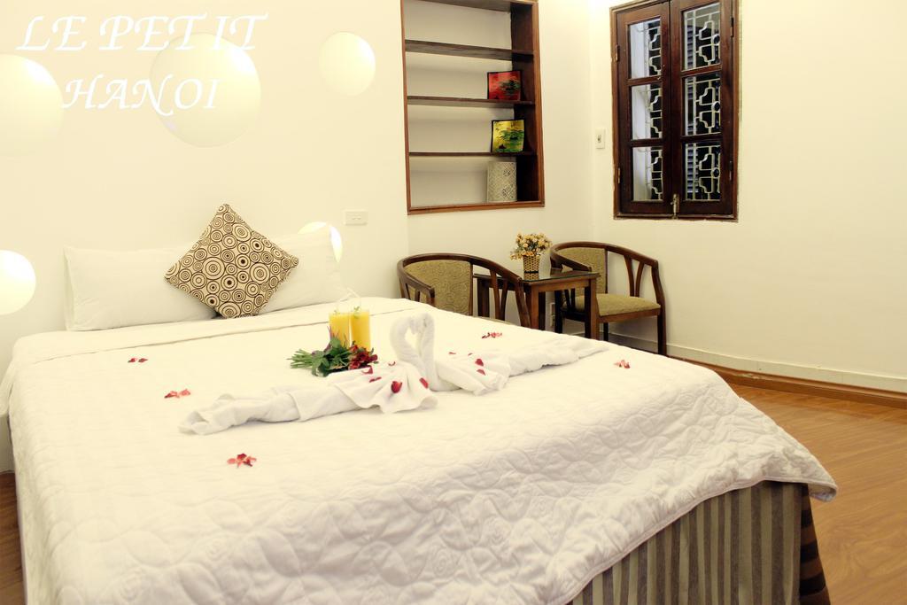 Le Petit Hanoi Hotel Екстер'єр фото